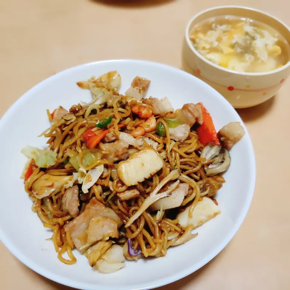 Snapdishの料理写真:豚肉と海鮮焼きそば|early tasteさん