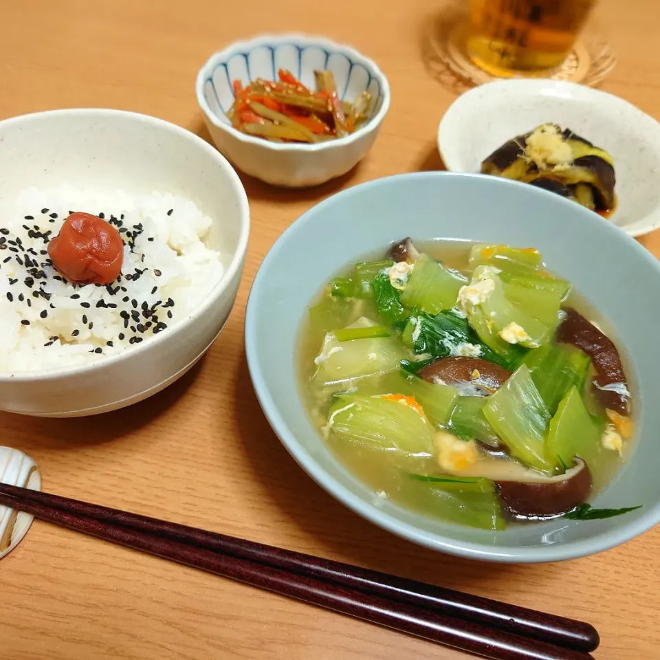 【夜ごはん】
チンゲン菜と椎茸の中華スープ
きんぴらごぼう
茄子のお浸し
ごはん|Rie*さん