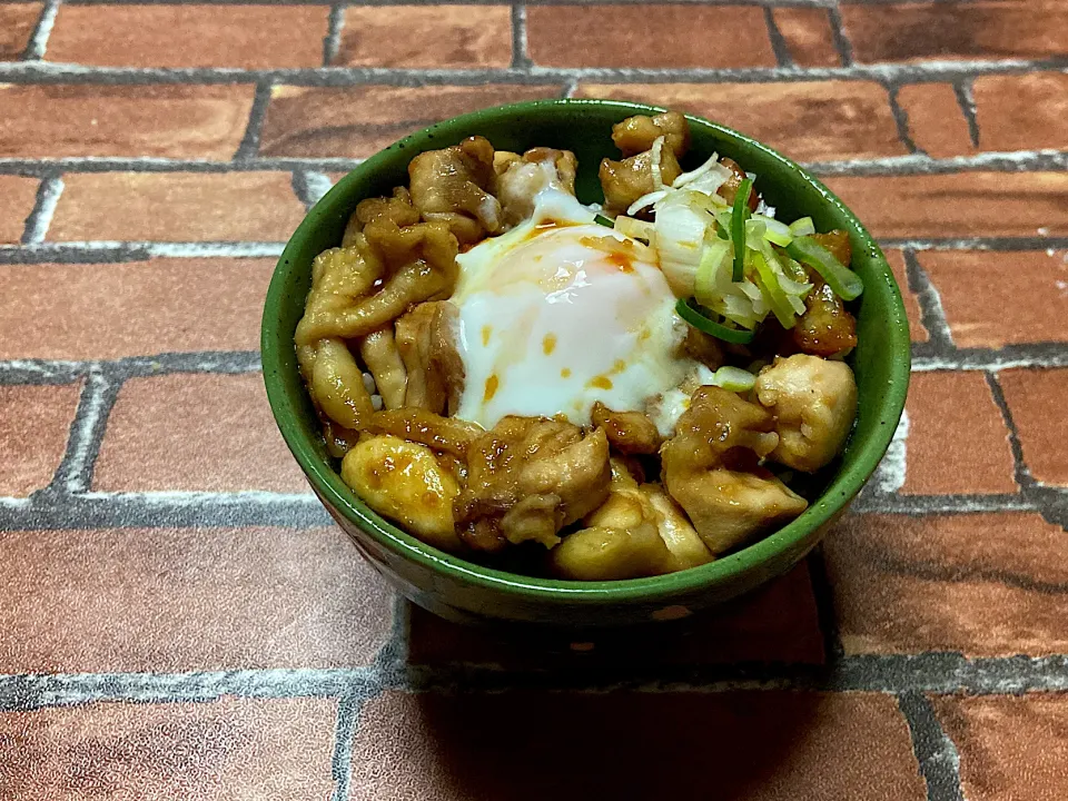 Snapdishの料理写真:焼き鳥丼|ママちんさん