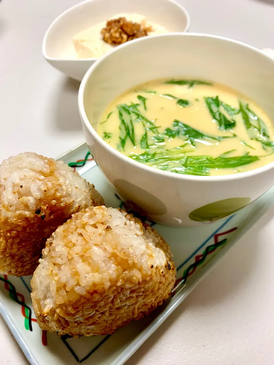 Snapdishの料理写真:Grilled Rice Balls, Japanese Savory Custard, and Tofu topped with Roasted Crushed Almond Dashi Shoyu|gonbenさん