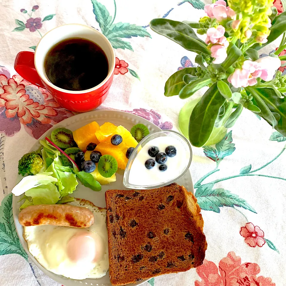 🌼花とモーニングプレート🌼|あっちゃんさん