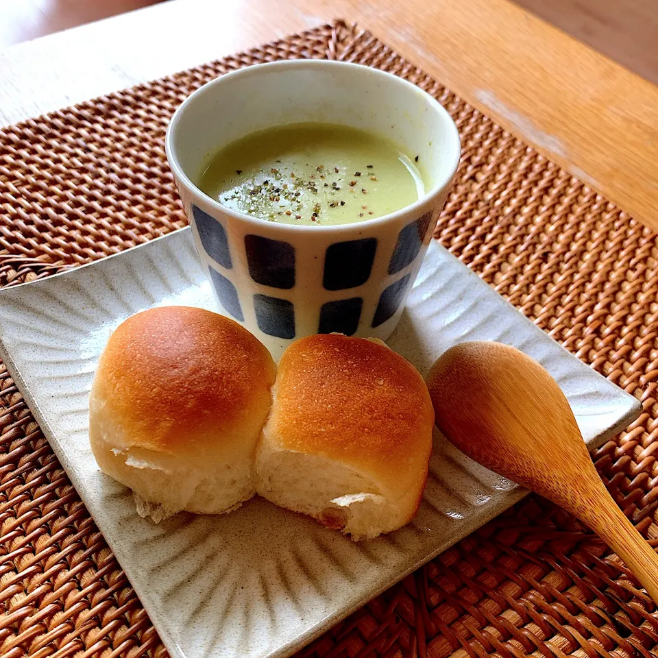 手作りちぎりパンと枝豆味噌ポタージュ✴︎|あやみんさん