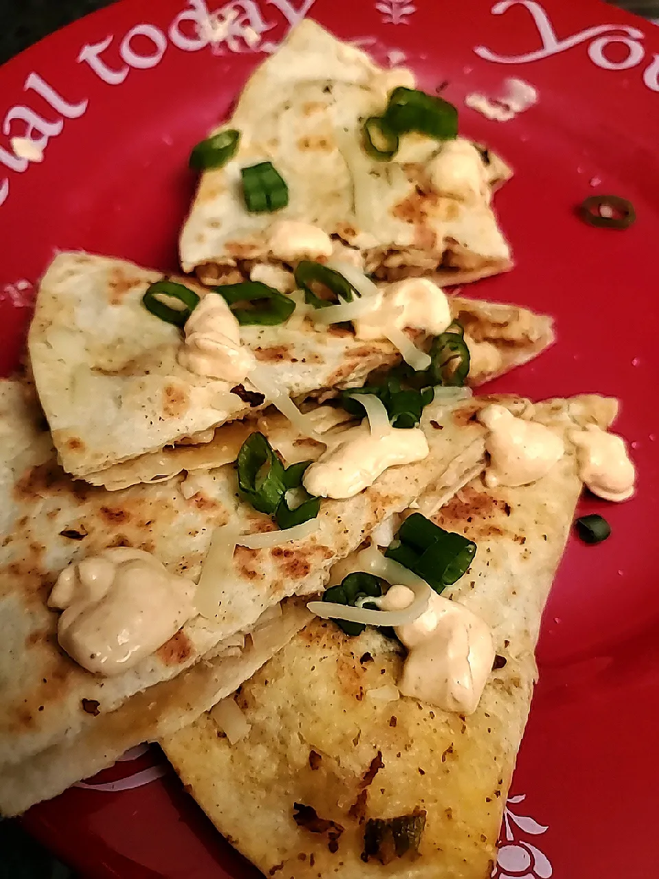 Snapdishの料理写真:Cheesy Chicken Quesadillas|Ashさん