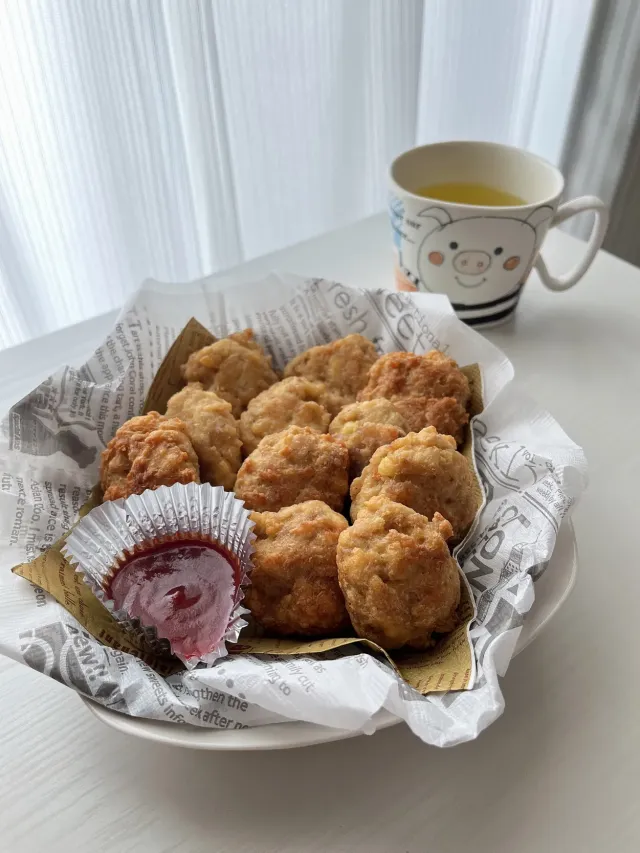 Snapdishの料理・レシピ写真:豆腐でかさ増しナゲット｜節約でもゆずれない！美味しくてバランスのいいメニュー♪