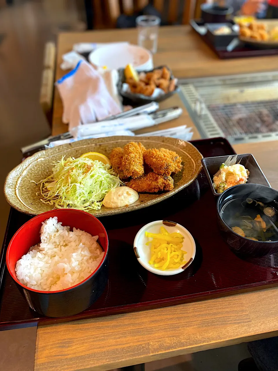 カキフライ定食|髙野泰朋さん