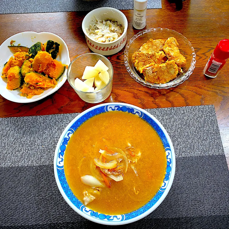 味噌ラーメン、カボチャ、昨夜の残り物|yakinasuさん