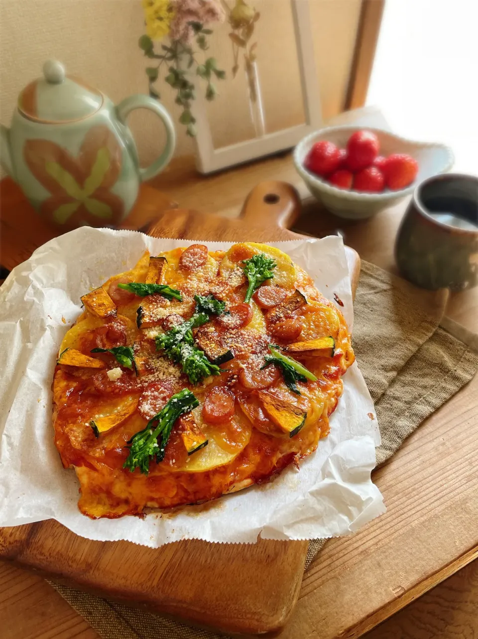 ポテトとカボチャのピザ〜菜の花ものせて♪|Mariruさん