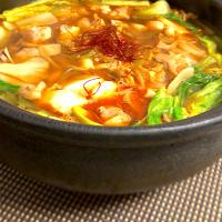 豚肉、鶏肉入り和風ピリ辛鍋