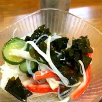 はるさめとワカメとカニカマ　酢のもの^ ^