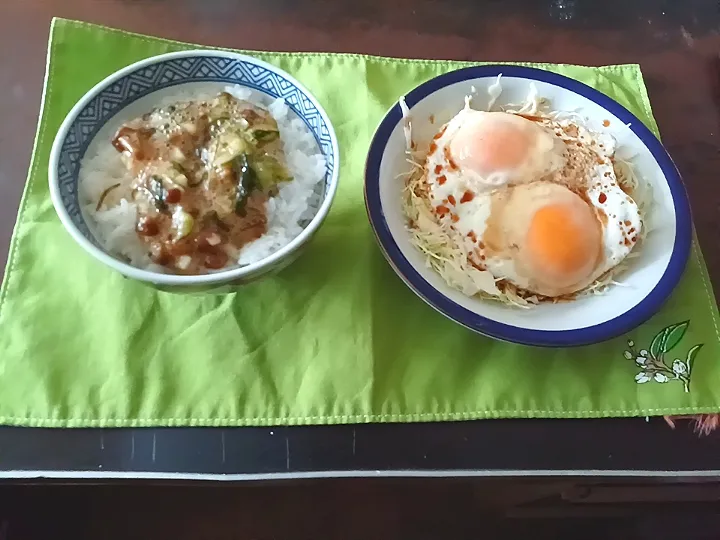 目玉焼きとなめこ昆布|料理当番さん