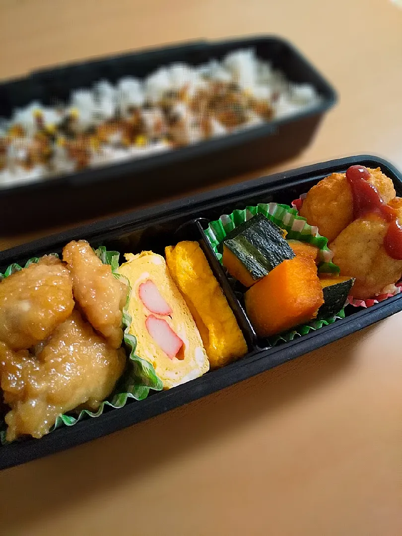 Snapdishの料理写真:2022.03.17🌸夫弁当 かぼちゃの煮物はレンチン|あやの。さん