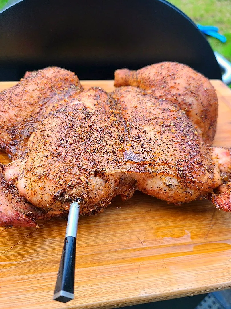 Smoked a whole spatchcock chicken with my traeger and meater+|Josh Daviesさん