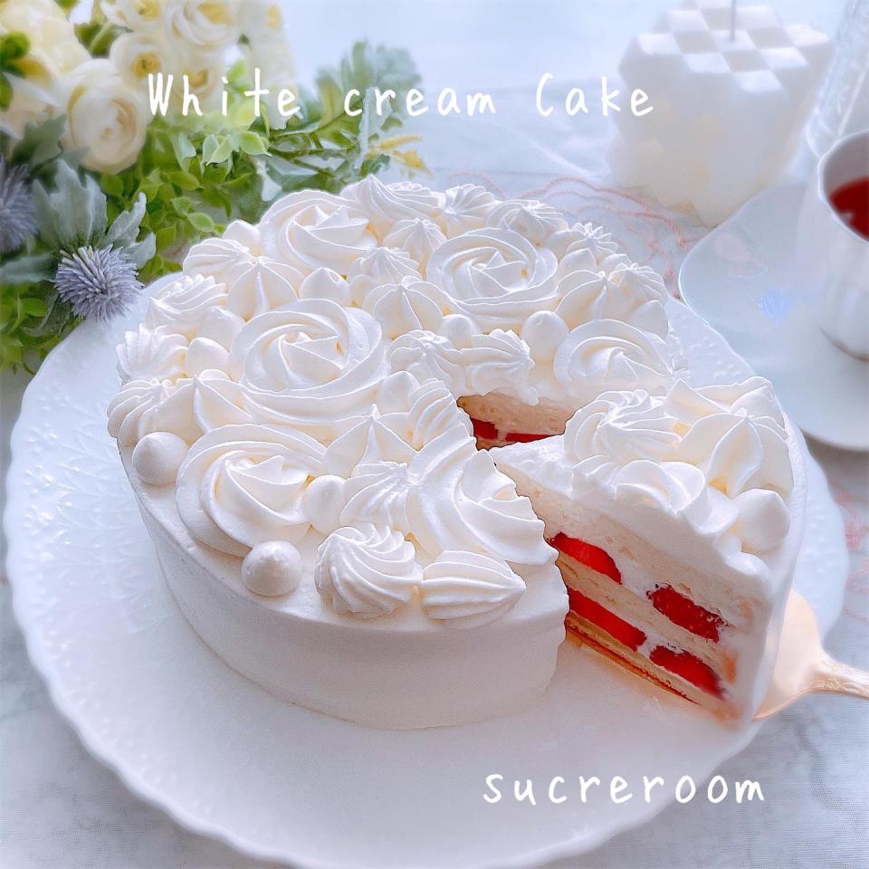 sucreroomさんの料理 ホワイトクリームケーキです♡♡