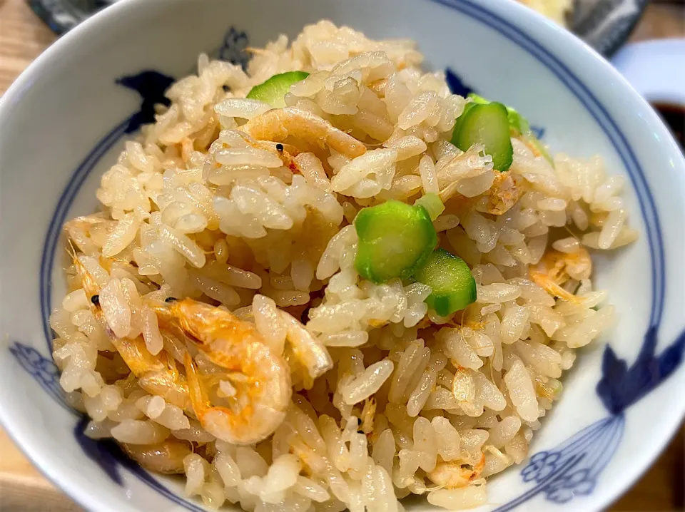 桜エビとアスパラの炊き込みご飯|チルさん