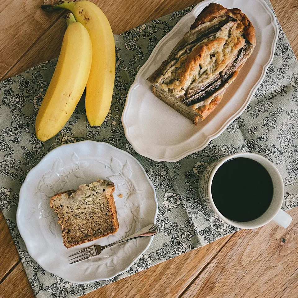 Snapdishの料理写真:バナナブレッド🍌|みずほさん