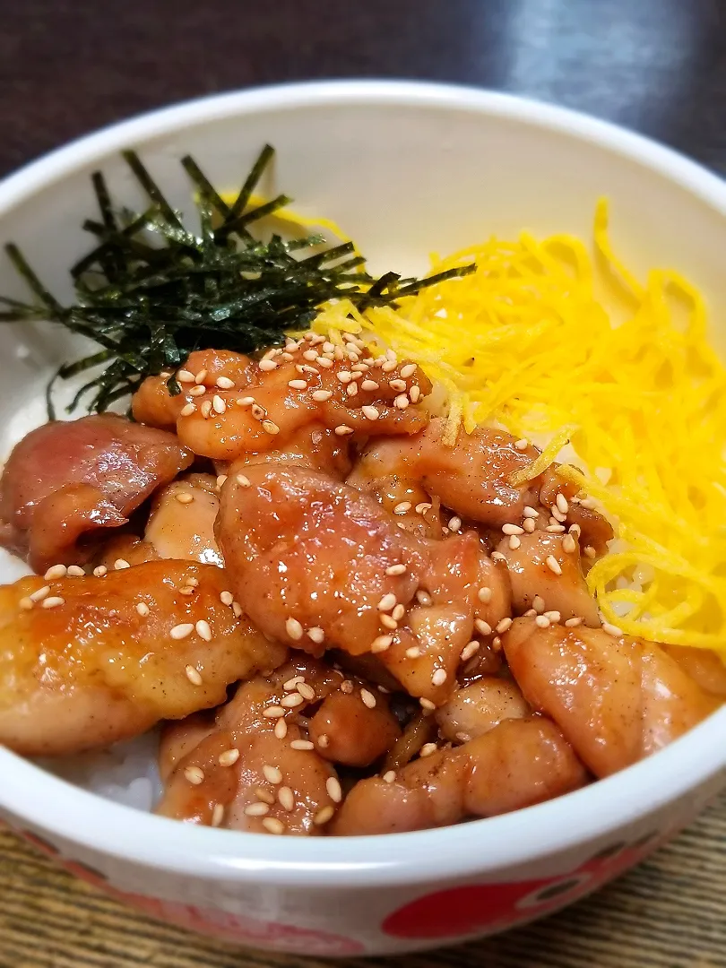 息子リクエスト👦照焼きチキン丼|ぱんだのままんさん