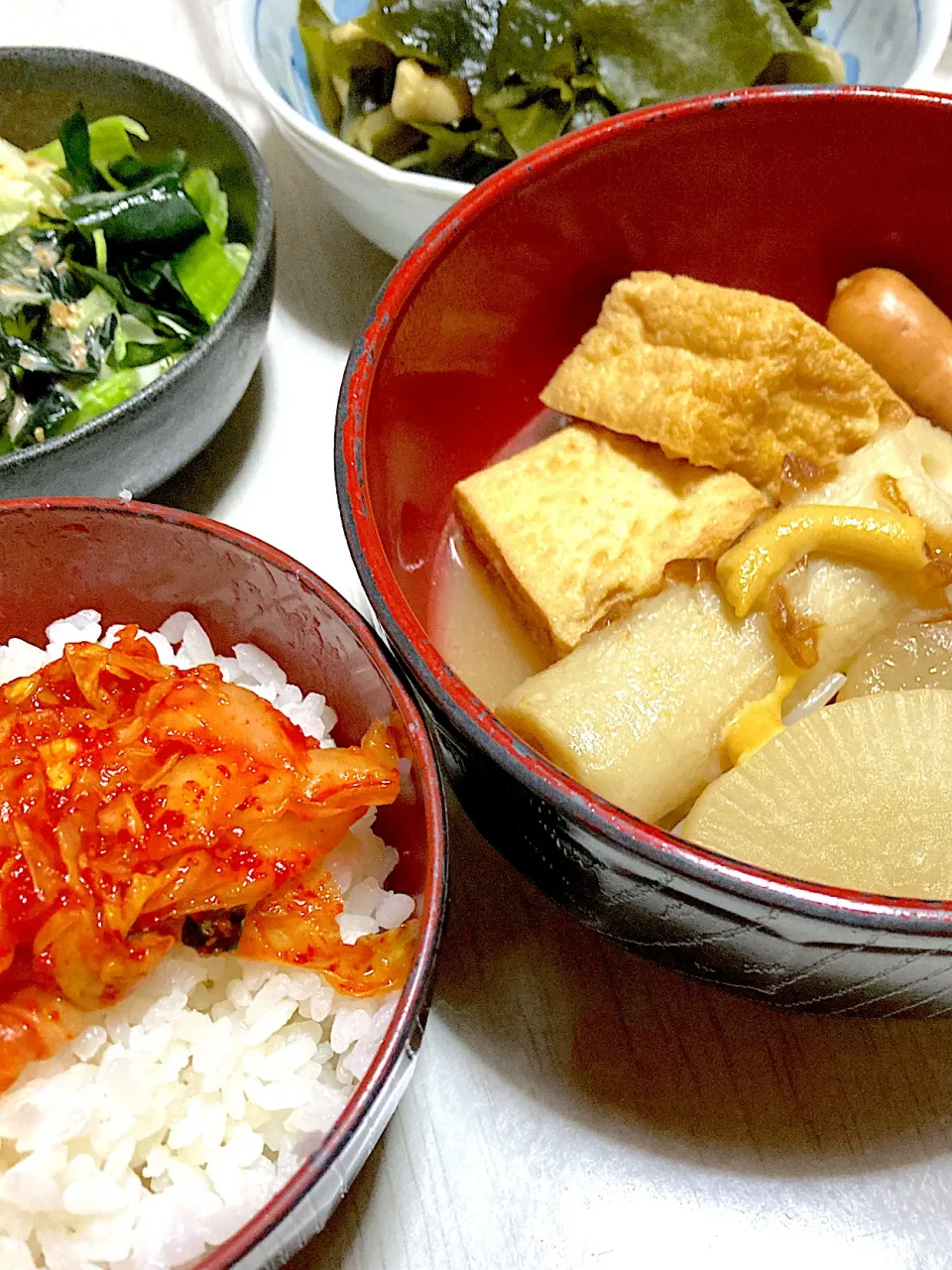 寒い雨だから、おでん、若竹煮、ワカメサラダ、キムチご飯|Ayaさん