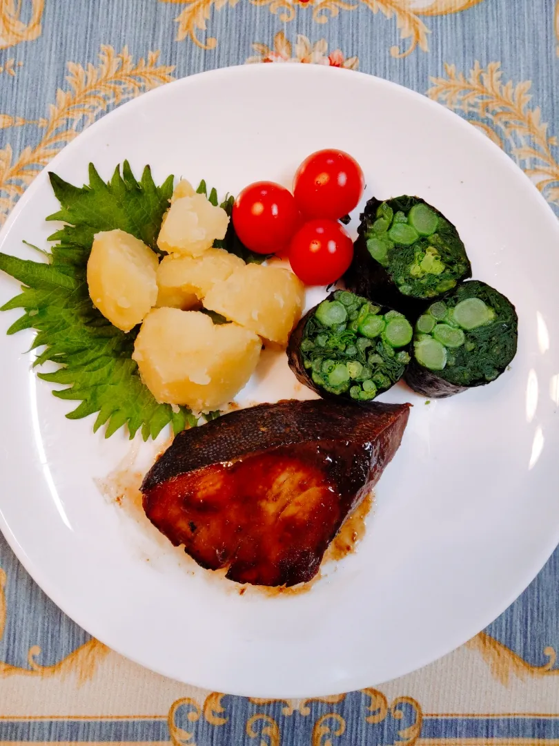 鰤の醤油漬け焼き🏵️|梨々香さん