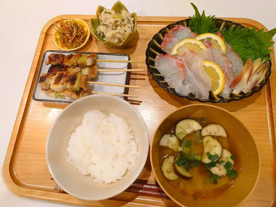 鯛の刺身、焼き鳥、おから、きんぴらごぼう|sorsmdさん