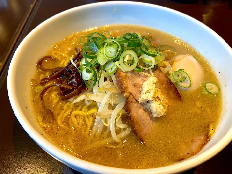 Snapdishの料理写真:味玉味噌ラーメン|polieさん