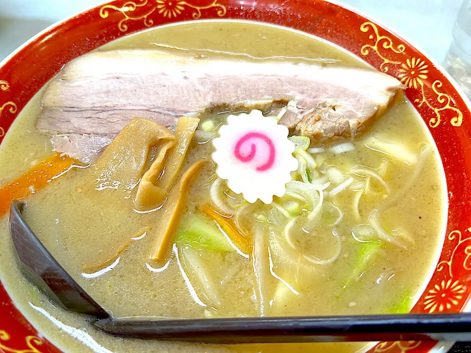 Snapdishの料理写真:味噌ラーメン|あーちゃんさん