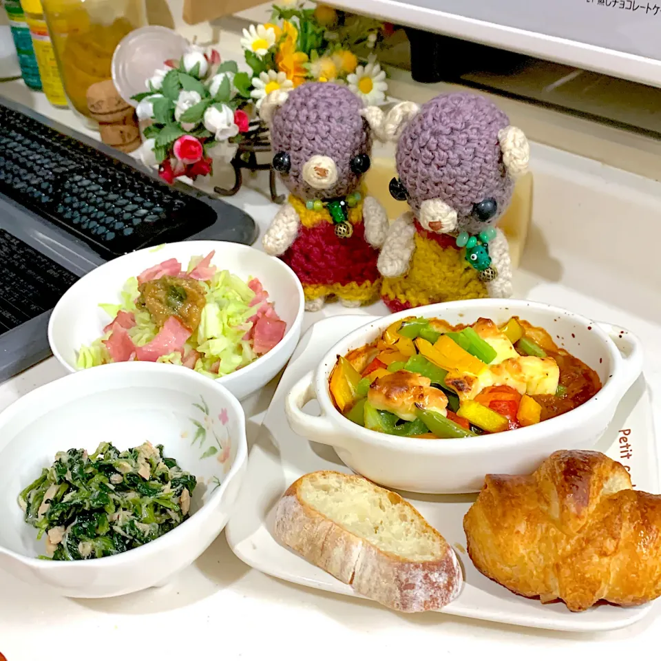 Snapdishの料理写真:お昼ごぱん（╹◡╹）|chagashiさん