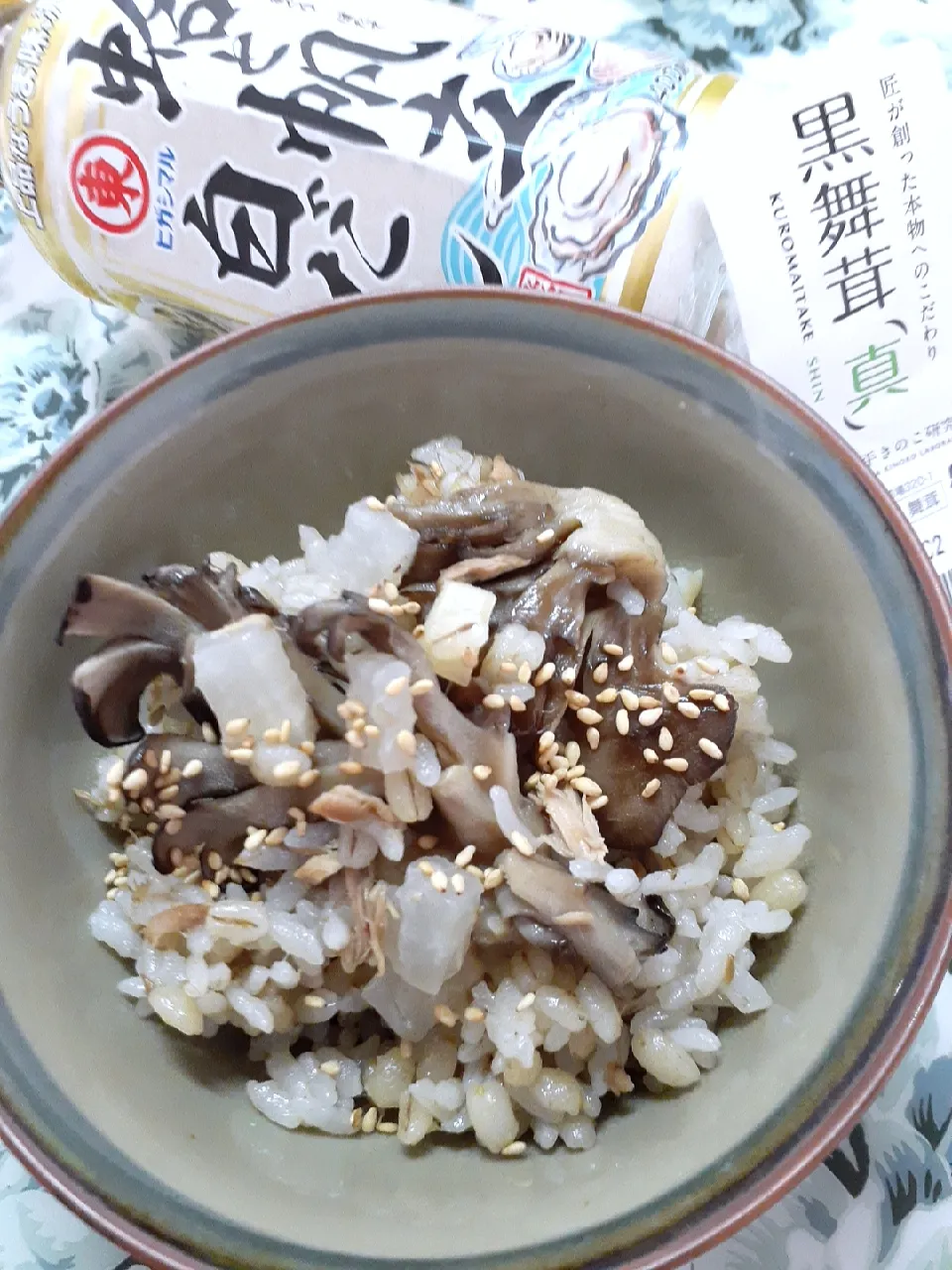 🔷🍄黒舞茸と🐟ツナと大根の炊き込みごはん🍚🔷|@きなこさん