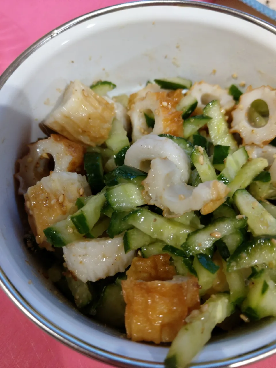 チクワとキュウリのごま和え|もちもちだいたいひこ🐺さん