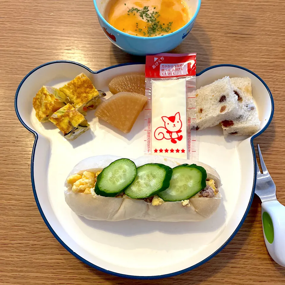 Snapdishの料理写真:むすこごはんあさ|かぼちゃんさん