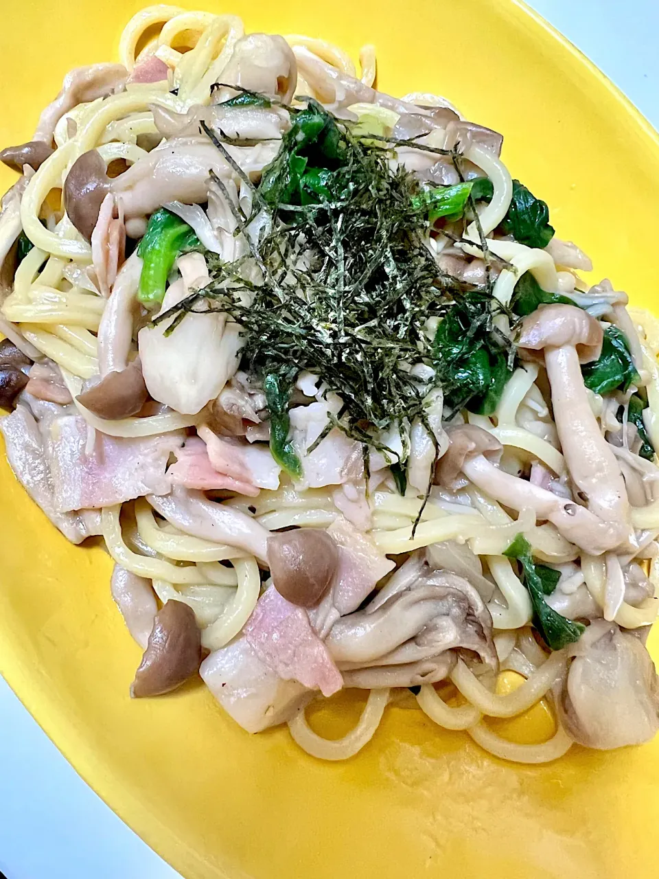 きのことベーコンとほうれん草の和風パスタ|たまきさん