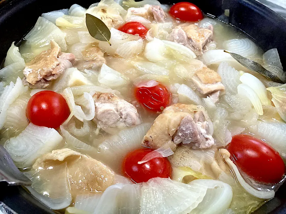 鶏肉と新玉ねぎの白ワイン煮込み|みよさん