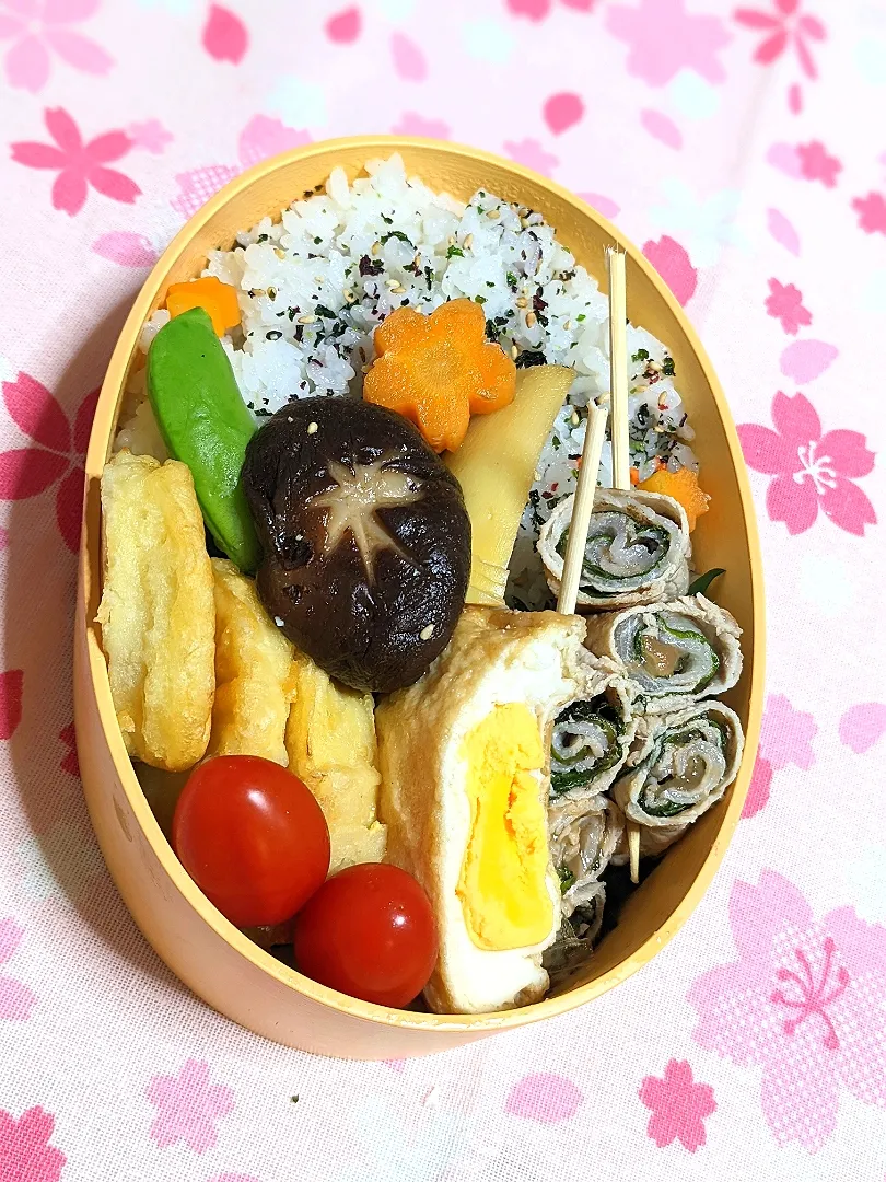 Snapdishの料理写真:本日のお弁当〜。豚肉のしそ巻。失敗〜|f.1125beさん