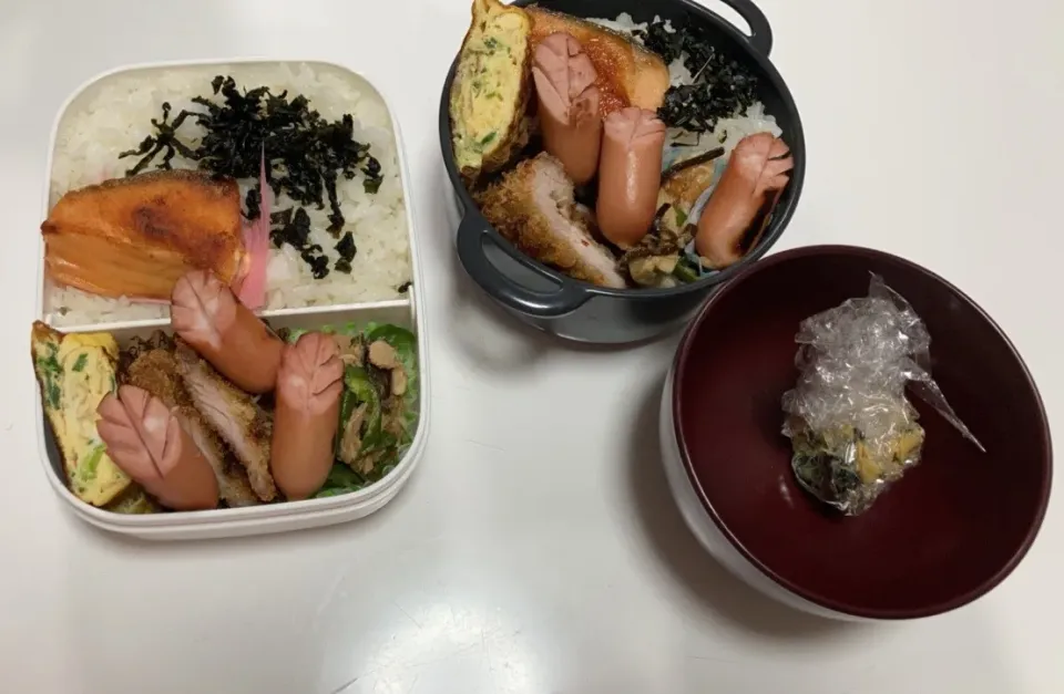 パパ弁＆長男弁当。🌟ちくわとピーマンのツナ炒め🌟ヒレカツ🌟ネギ入り卵焼き🌟葉っぱウインナー🌟鮭🌟わかめご飯🌟みそ玉（パパ弁だけ）|Saharaさん