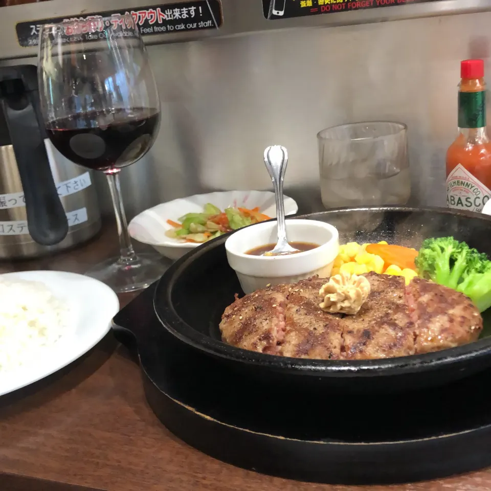 Snapdishの料理写真:ワイルドハンバーグ200g ＃いきなりステーキイトウヨーカドー小杉店|Hajime Sakaiさん