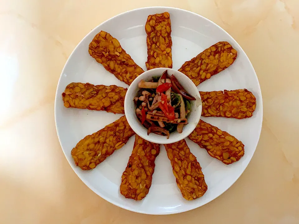 🌼 Tempe goreng sambel cumi|ekka/Hidangan masakanku 🍽さん