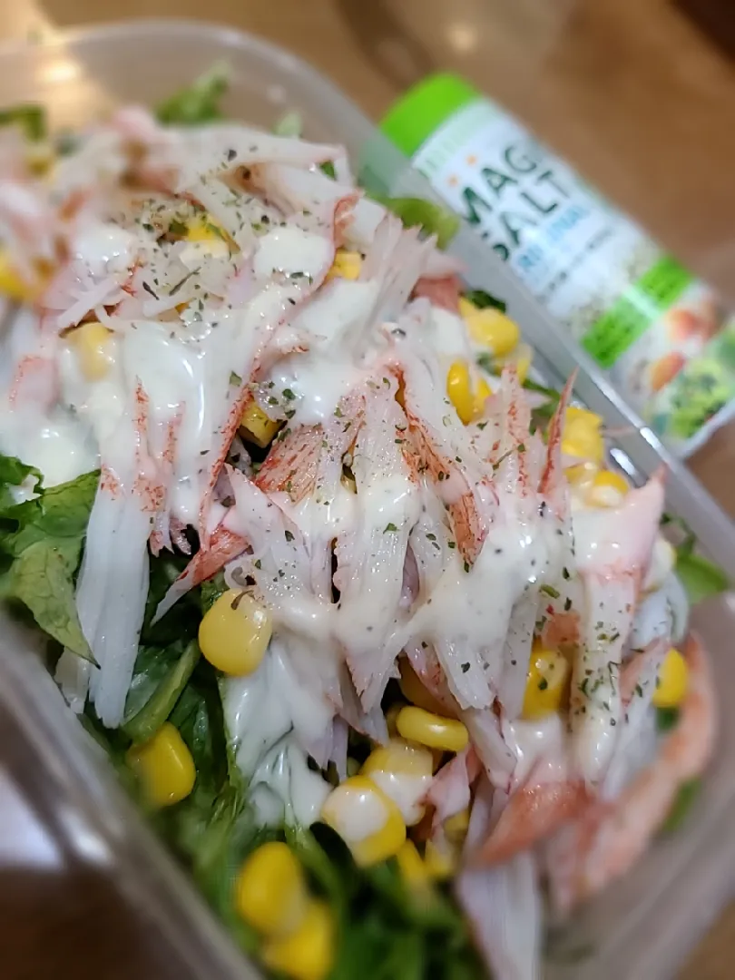 カニカマとコーンのサラダ😋🥗|みぽりん♪さん