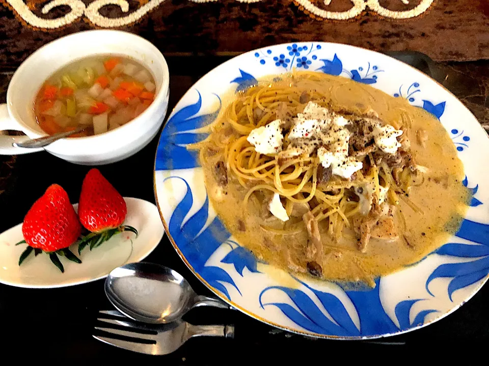 ポルチーニのスープ多めパスタ🍝|💍ごはん🍚さん