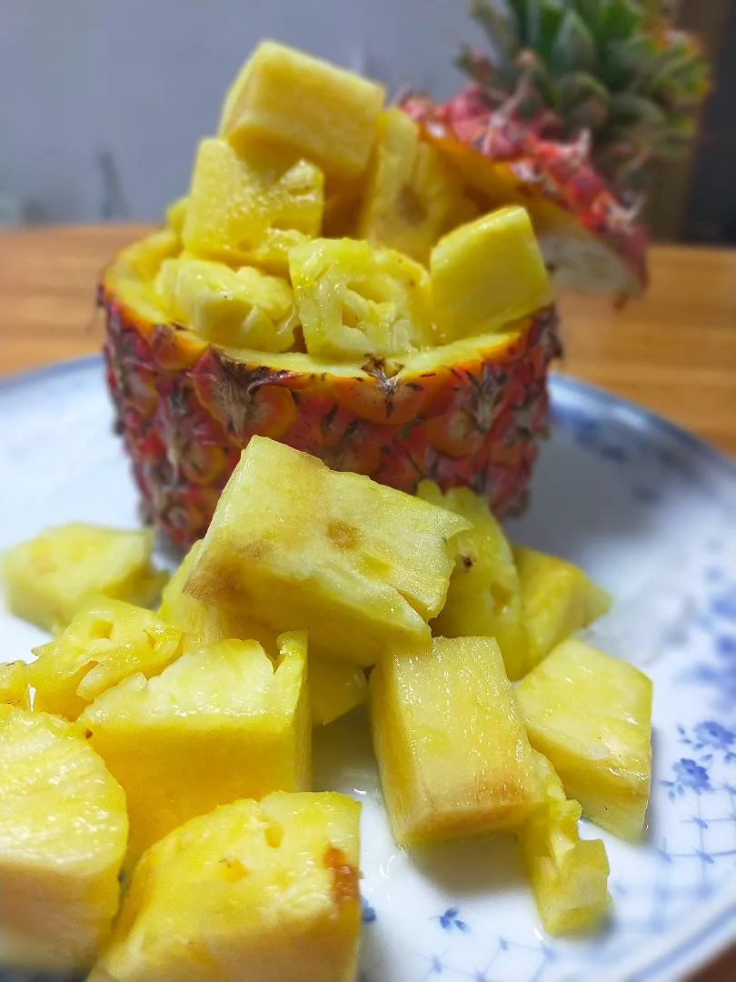 MAKUBIさんの料理 ヨッチャンさんの料理 【溢れパイナップル】作り方🍍

台湾パイナップル🍍🍍🍍🍍|COCOMO🌼*･さん