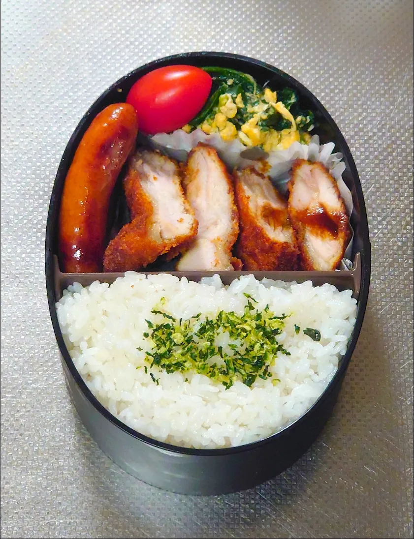 チキンカツとホウレン草卵とじ弁当|黒川克博さん