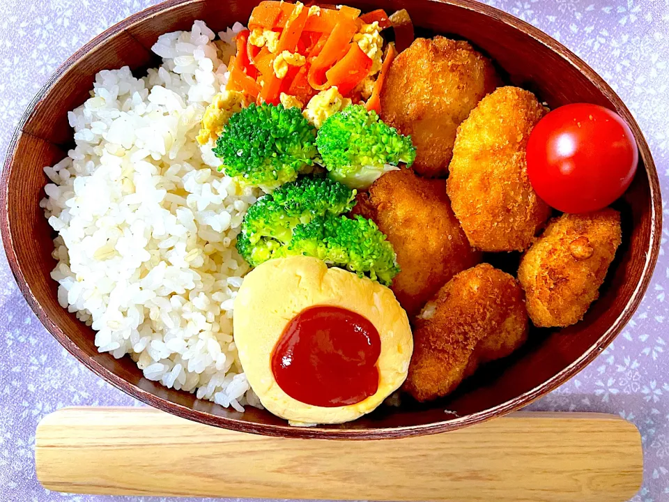 チキンカツ弁当　レンチンオムレツ　にんじんしりしり|ジャイママさん