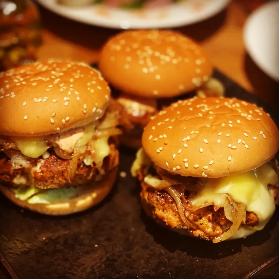 Snapdishの料理写真:Birthday Dinner ! 
Homemade 1/2 Pounder Burgers with melted cheese and Onions with Tomato Grain Mustard 
Spinach Salad with pickled Ginger and egg #burger #sala|Emanuel Hayashiさん