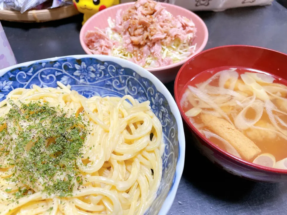 シーチキンサラダ　味噌汁　チーズクリームパスタ|ミホさん