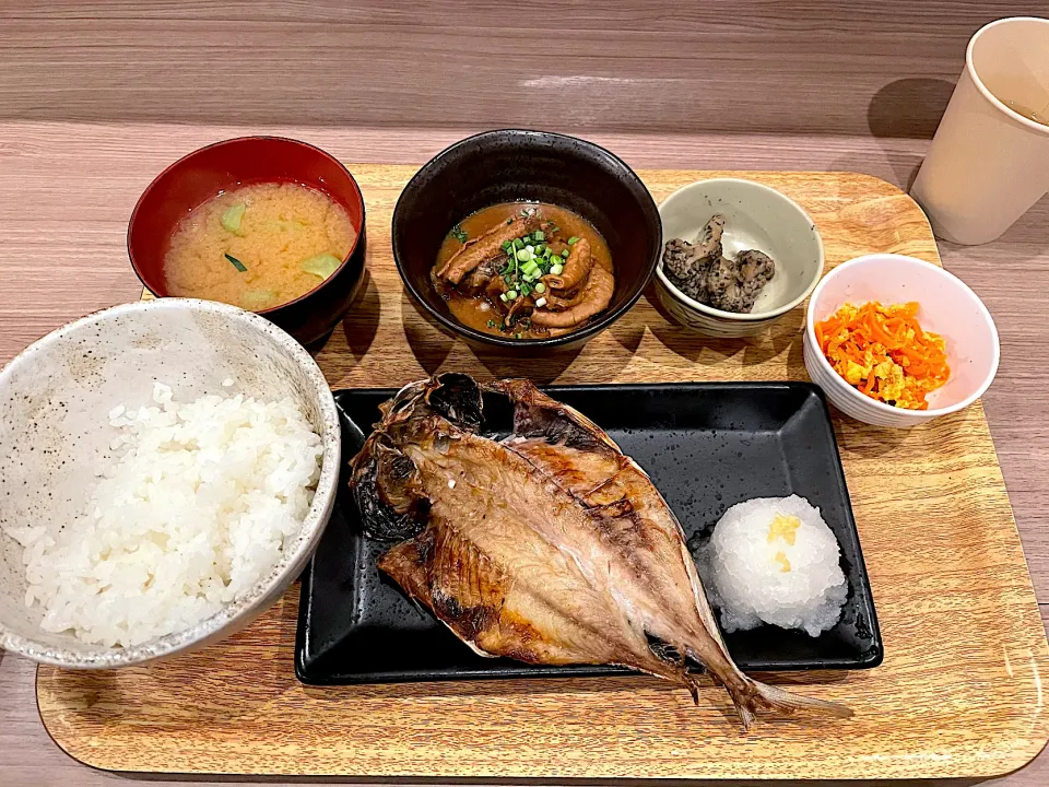 夜定食　あじの干物|こいちさん