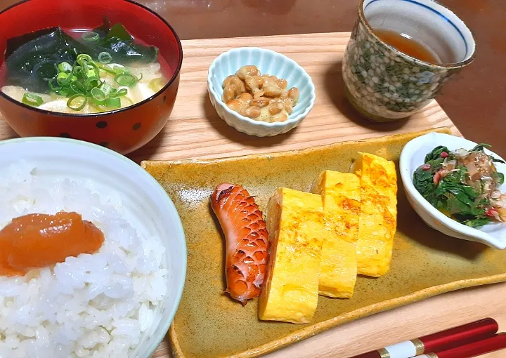 休日の朝食🌦️|びせんさん