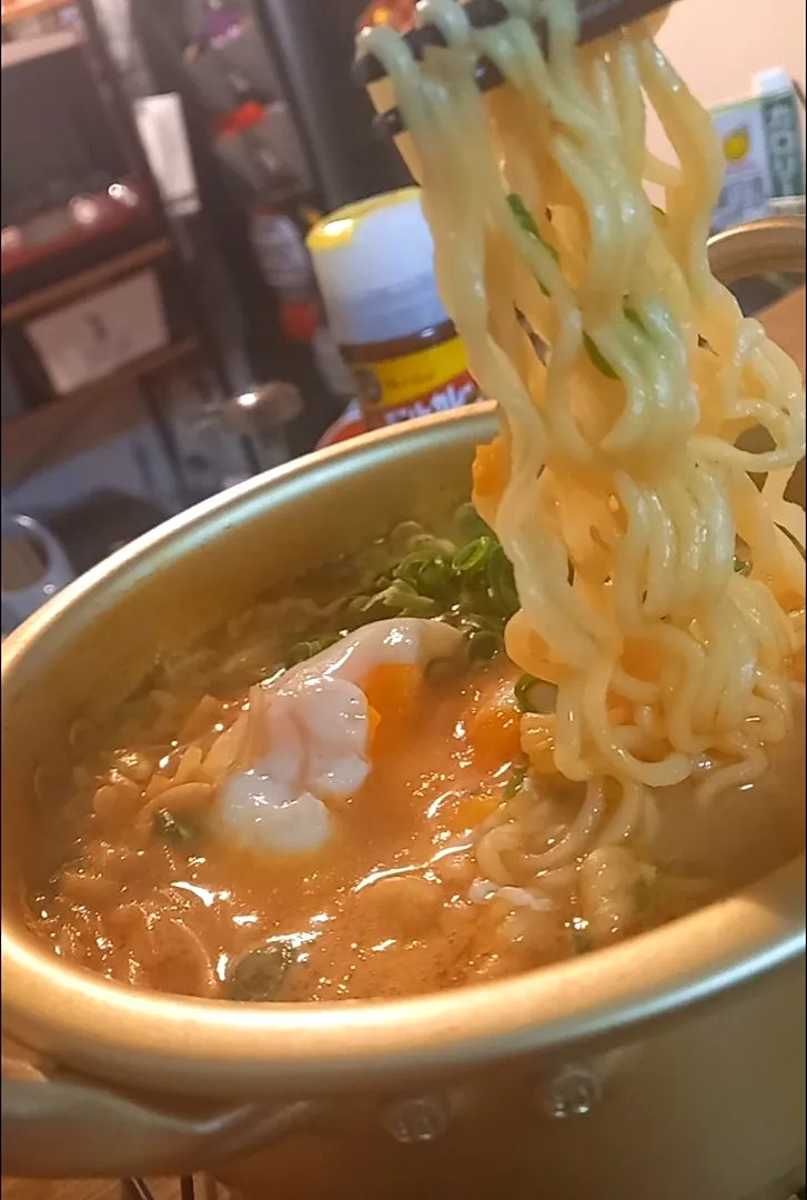 豆乳ｶﾚｰ辛ﾗｰﾒﾝ|まりおさん