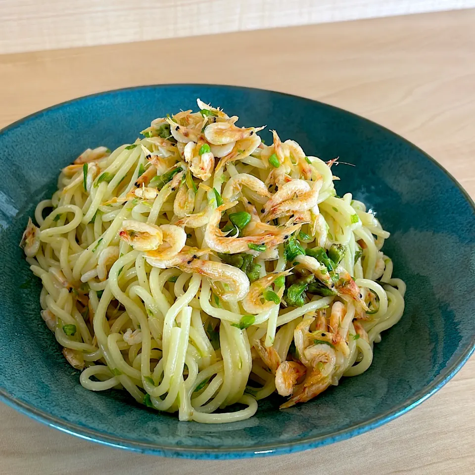 桜海老とふきのとうの生パスタ🌸🌱|べべべさん