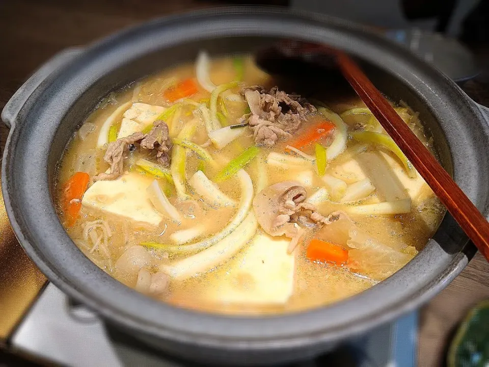 あさつきと豚肉の味噌鍋|古尾谷りかこさん