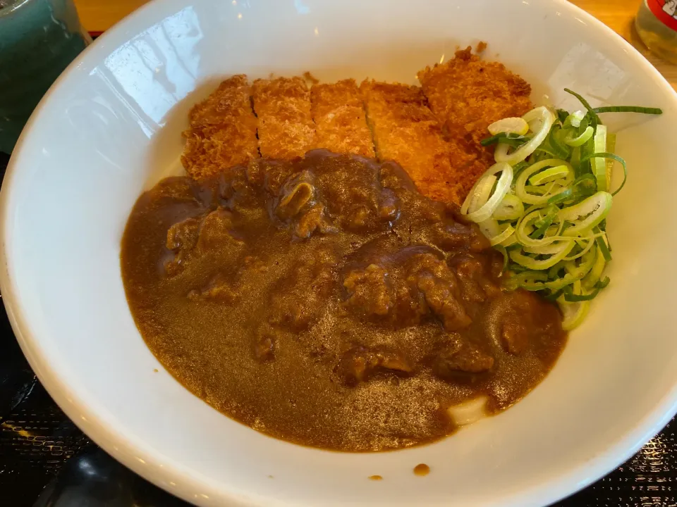 Snapdishの料理写真:賄いご飯  カツカレーうどん|ようか✩.*˚さん