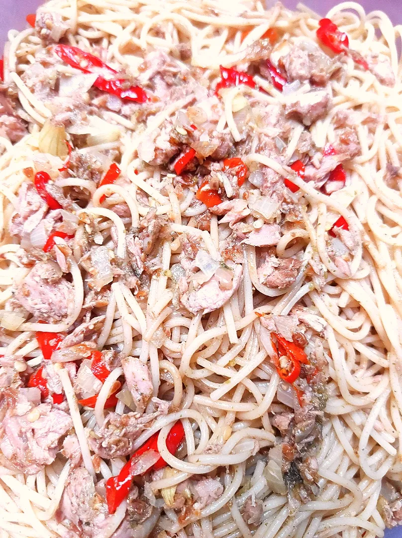 Tuna spicy spaghetti |Henny Puspaさん