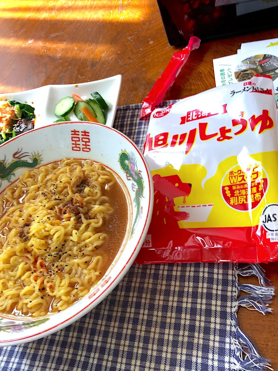 ダイソーで2個百円の旭川しょうゆラーメン作りました。|Daisuke Sakaiさん